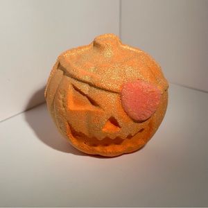 Lush Pumpkin Patch Kitchen Exclusive Bath Bomb